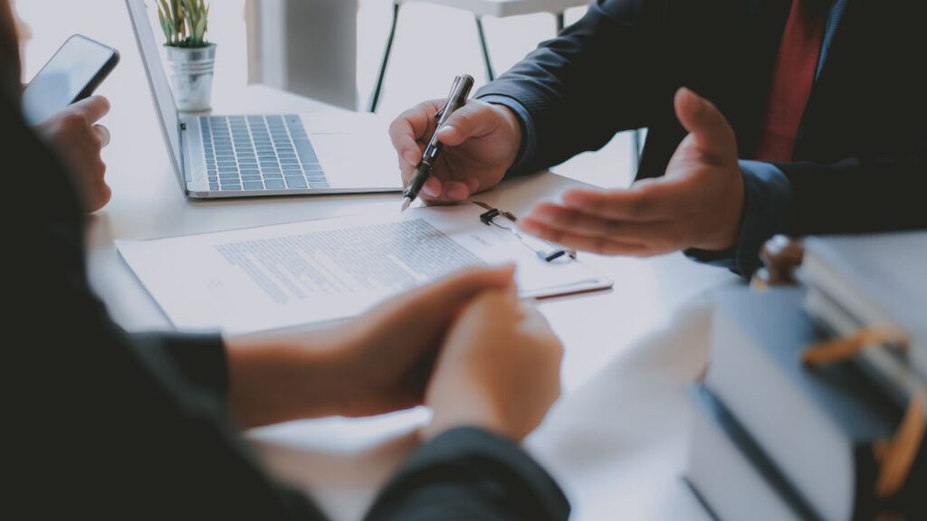 What Do Customs Brokers Do