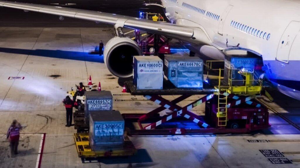 Example of air shipment or air freight calculation using CBM